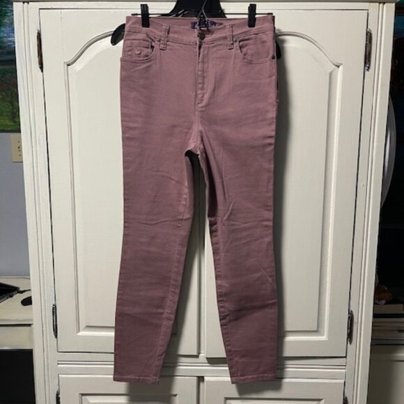 Gloria Vanderbilt  Jeans Size 6  Pink - Picture 1 of 3